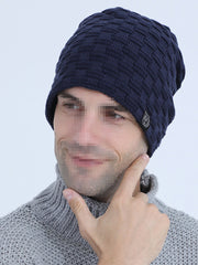 Mens Knitted Hat With Woolen Thread